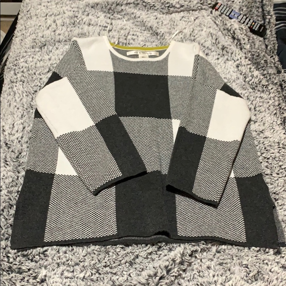 Sweater - Picture 2 of 2